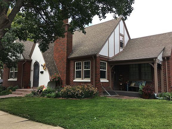 2nd image of 501 Sunset Dr