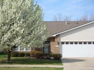 1375 Madison St, Crown Point, IN 46307