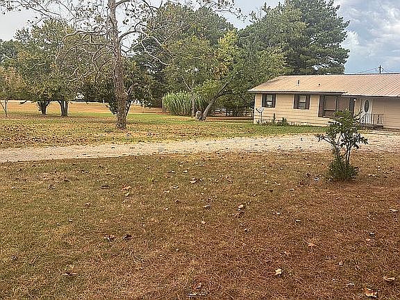 1st image of 1818 Arrowhead Farm Rd