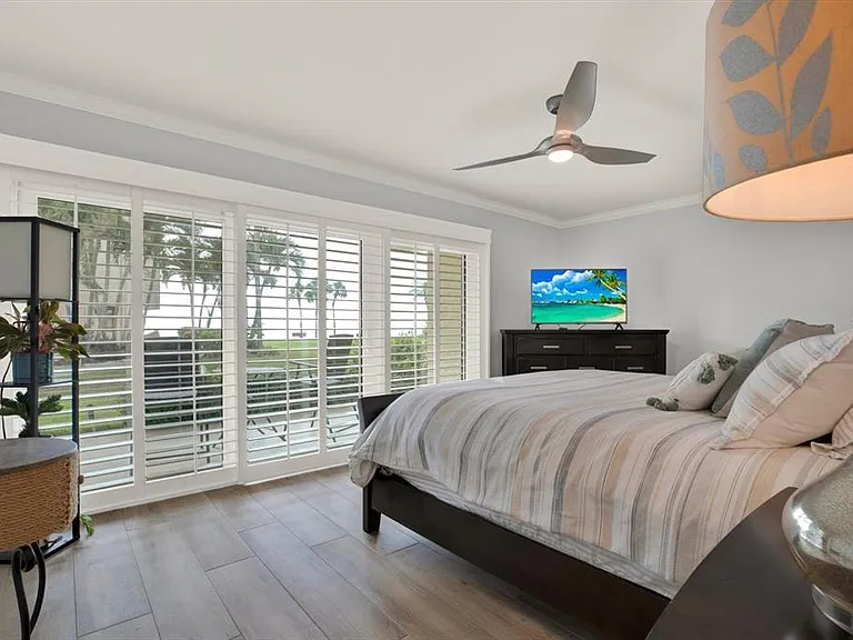 7530 Sunshine Skyway Ln S #P7 — Photo 11