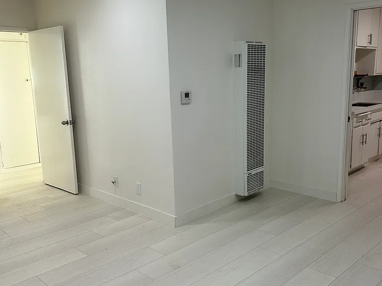 476 E Woodbury Rd #2 — Photo 15