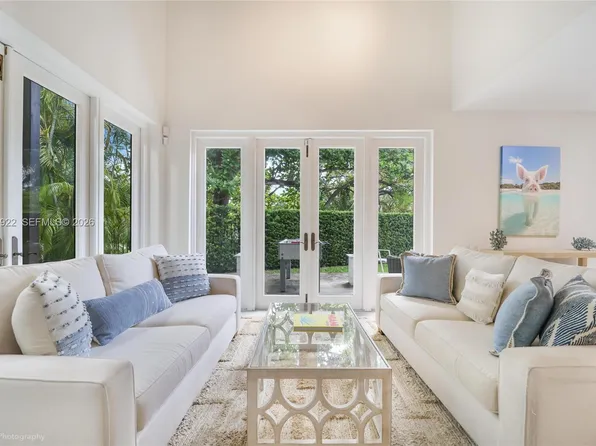 2449 S Bayshore Dr, Miami, FL 33133