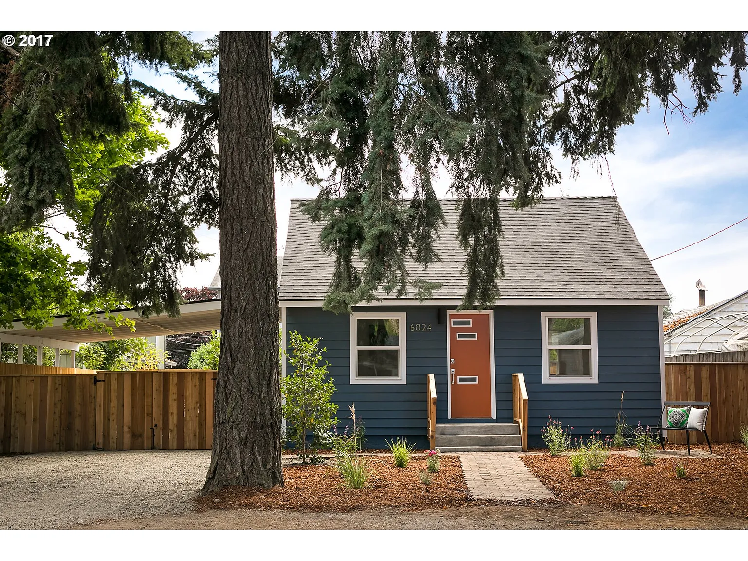 6824 SE Nehalem St photo 1