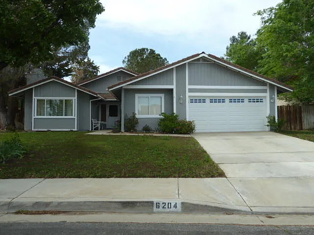 6204 Corinthian Pl photo 1