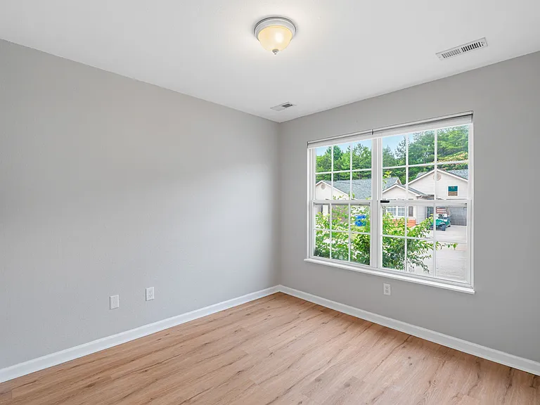 10605 Missoula Way — Photo 16