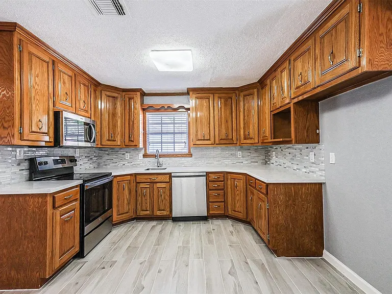 4319 Pine Meadow Dr — Photo 4