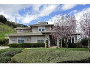 100 Mystic Pl photo 1