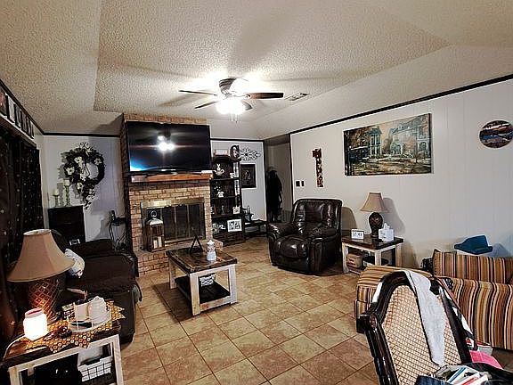 5th image of 254 Aspen Dr