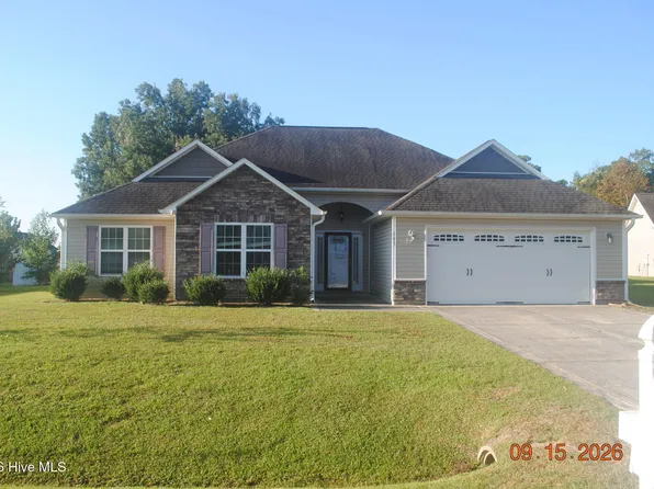 505 Duet Court, Richlands, NC 28574