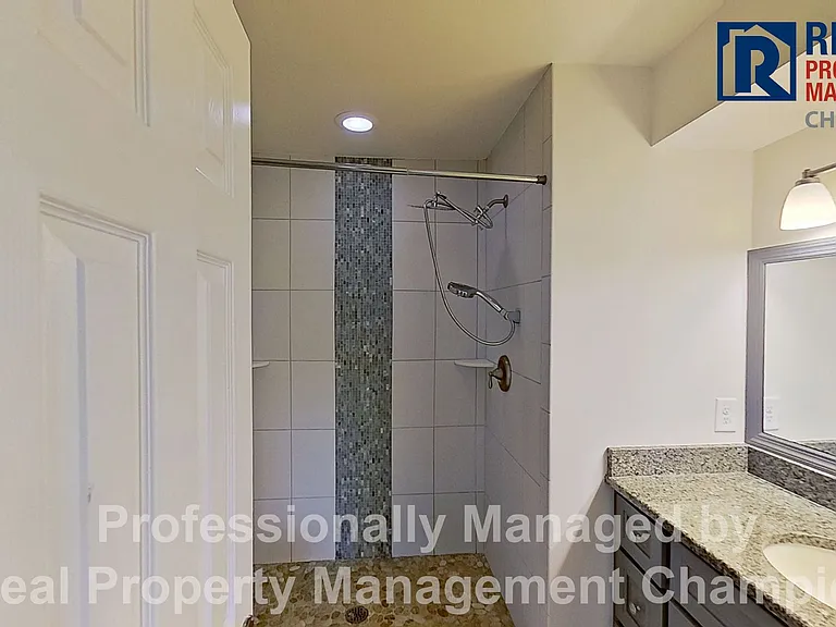 3728 Saint Johns Ct #B — Photo 11