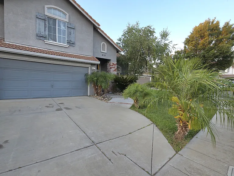 870 Kathy Ct — Photo 13
