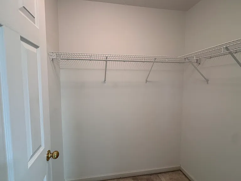 252 Masterson Station Dr — Photo 20