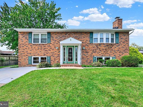 4th image of 4 McKenna Ct