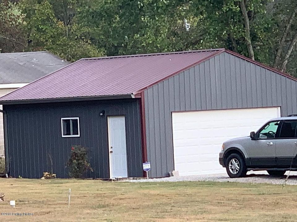 2nd image of 120 Cross Creek Rd