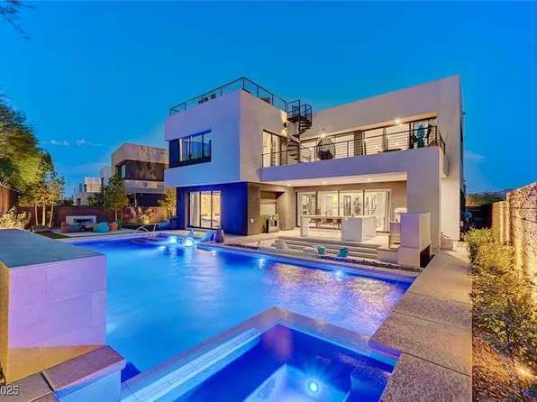 5 Highland Cove Ln, Henderson, NV 89011