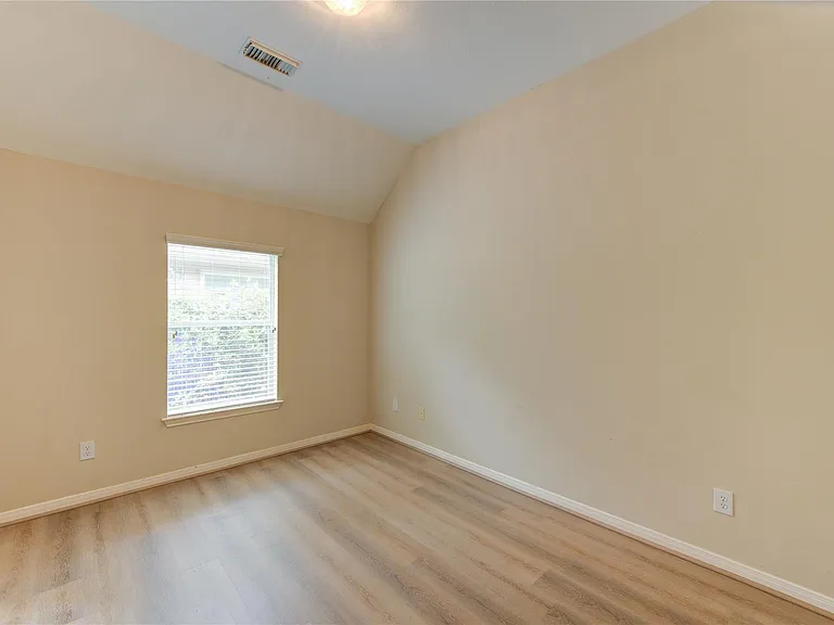 21930 Shady Heath Ln — Photo 30