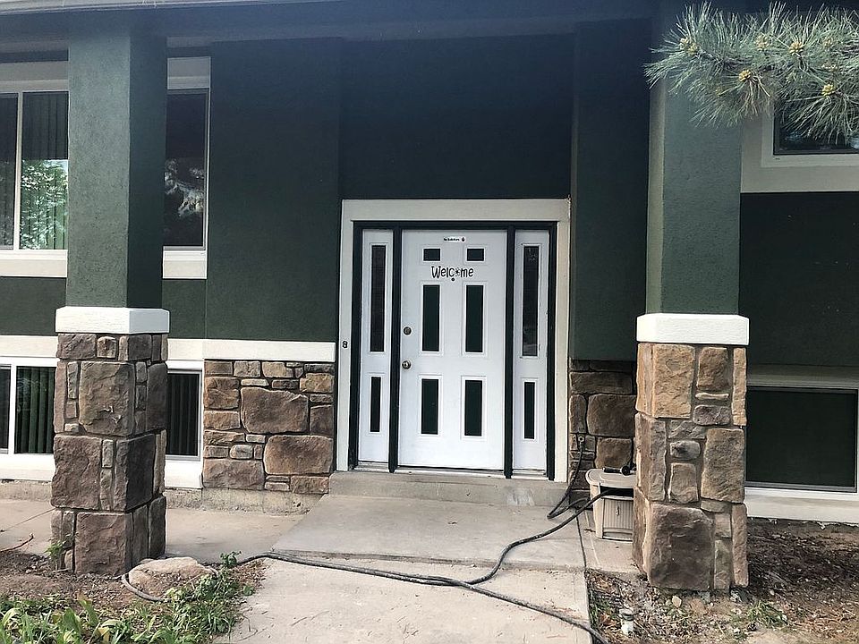 1st image of 14 Lakeview Dr