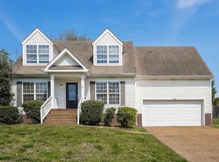 2800 Overton Dr, Thompsons Station, TN 37179