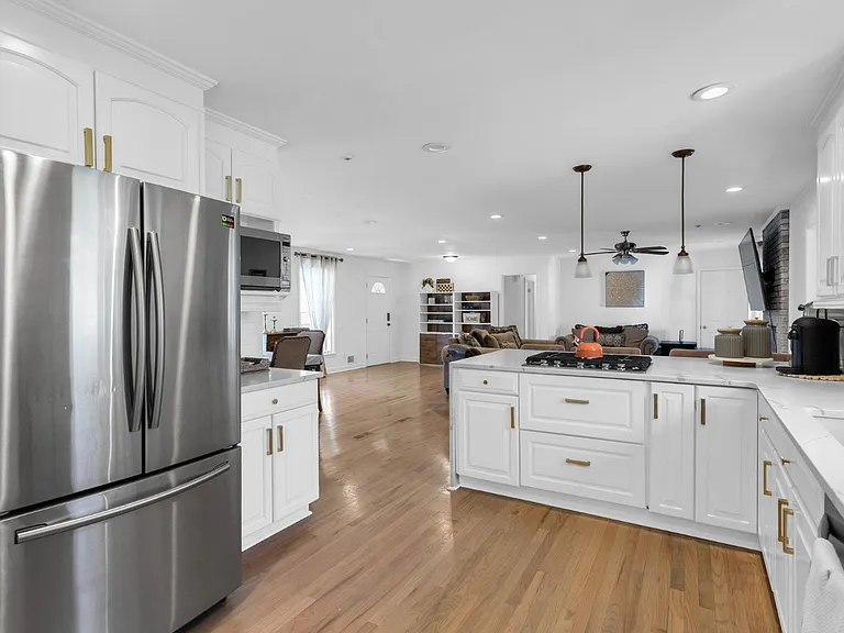 2688 Fleur De Lis Pl — Photo 18
