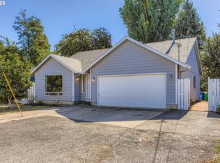 8838 SE Clinton St, Portland, OR 97266