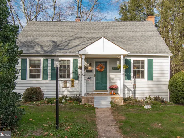 301 Central Ave, Hatboro, PA 19040
