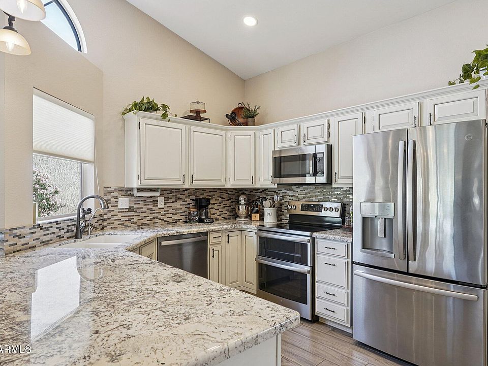 1st image of 13660 W GREENVIEW Drive