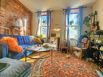 Rented by RELEASE NY