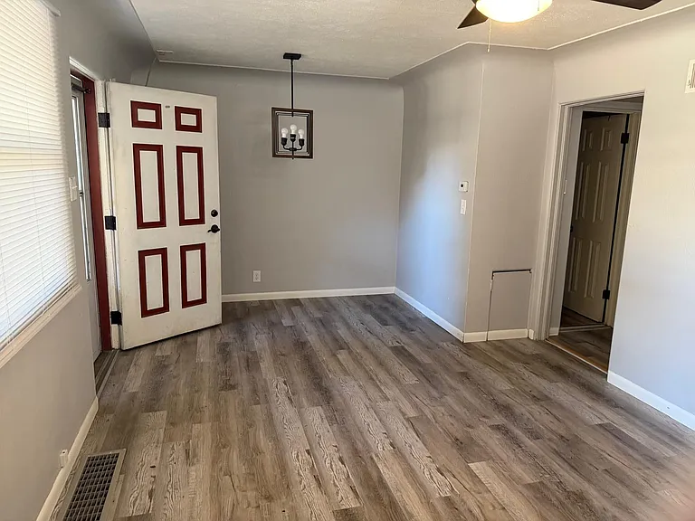 1544 Beeler St #7 — Photo 6