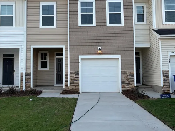 192 Lily Patch Ln, Smithfield, NC 27577