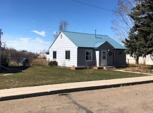 1133 New York St, Chinook, MT 59523