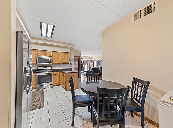 3rd image of 7410 W Lawrence Ave Unit 118