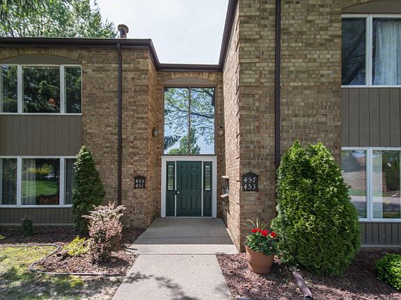 5th image of 455 Barkwood Ct NW #24