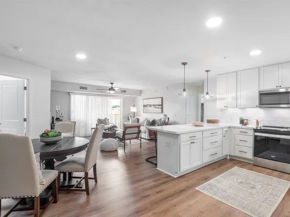 8381 Davis Blvd Unit 306, North Richland Hills, TX 76182