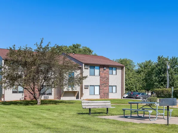 Park Place Apartments, 505 & 507 E 4th St #1, Huxley, IA 50124