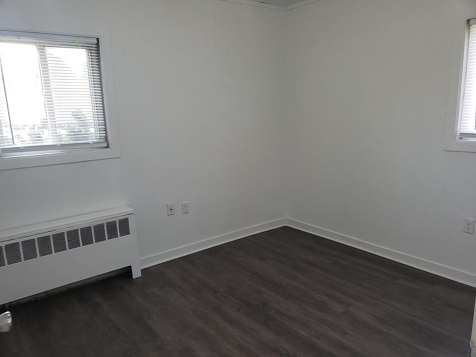 6339 Middlebelt Rd Romulus MI Zillow