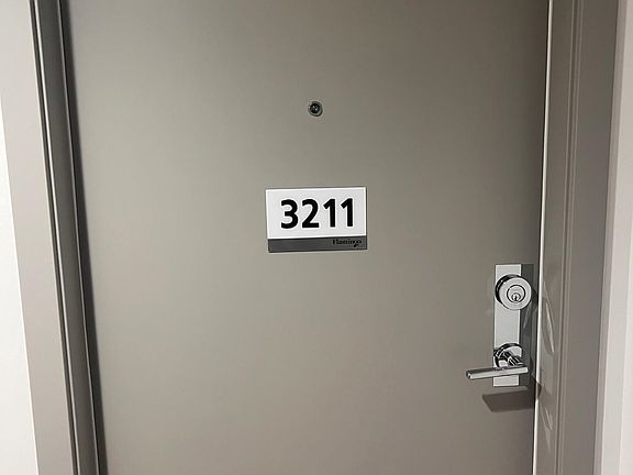4th image of 13675 107a Ave #3211