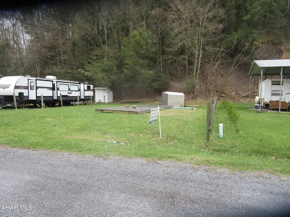327 N Locust Ln, Flinton, PA 16640