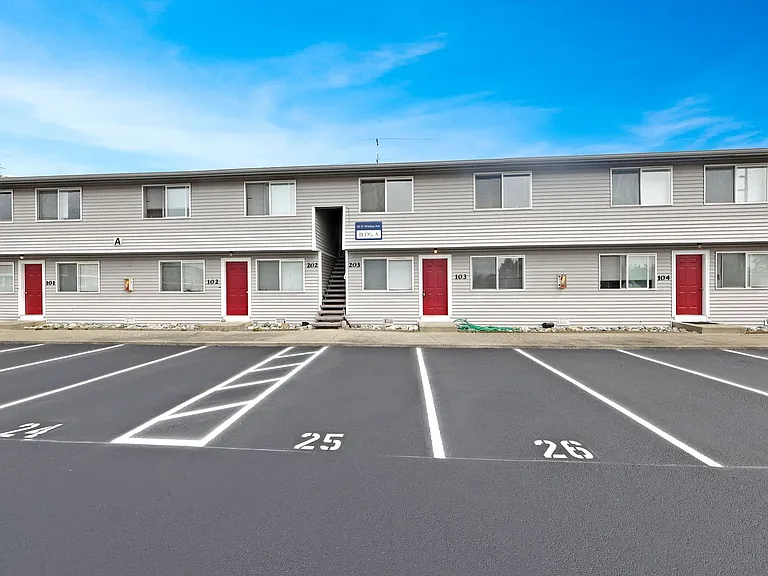 101 S Oak Harbor St #B102 — Photo 18