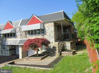 703 Hagner St, Philadelphia, PA 19128