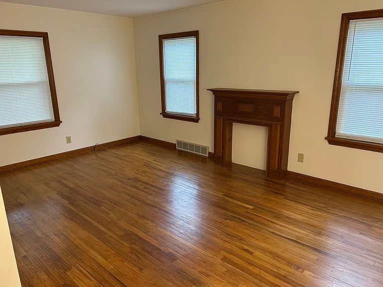 835 W College Rd — Photo 6