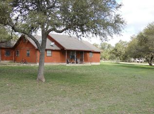 479 Oakcrest Dr, Blanco, TX 78606