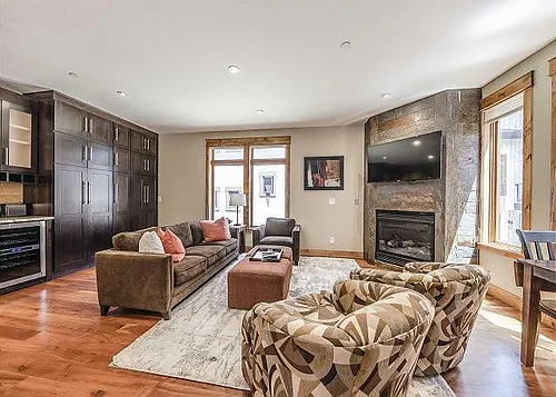 80 Cedar Dr #U1 Photo 1