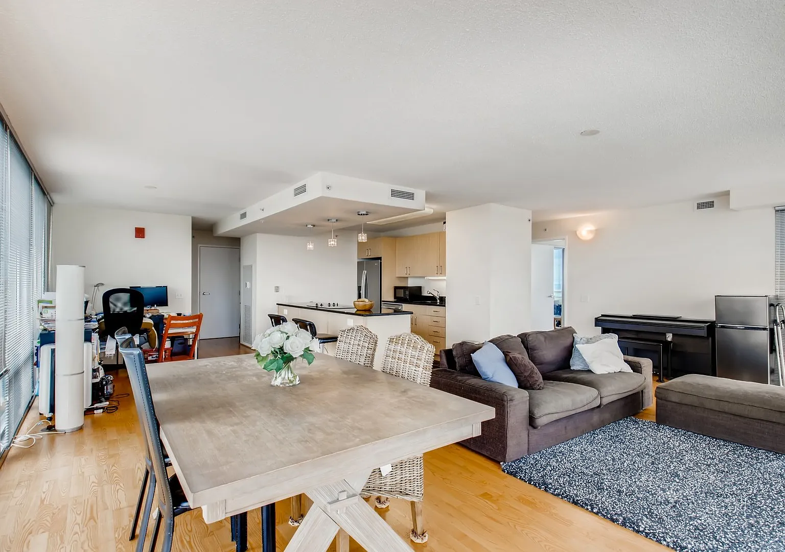 2 bed, $3,600 — Photo 3