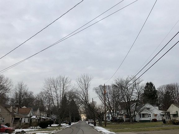 5th image of 106 Massachusetts Ave