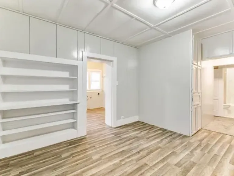 118 E Heron St — Photo 3