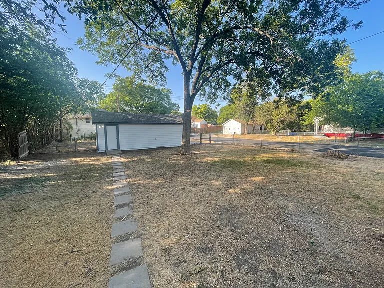 2812 Ethel Ave — Photo 13
