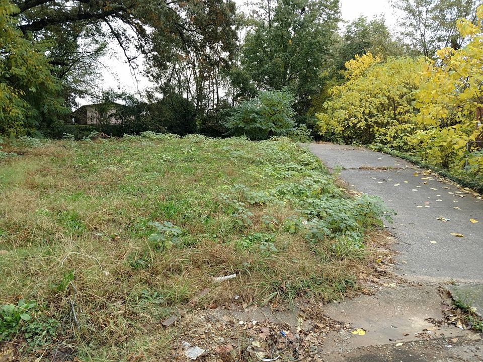 1st image of 2109 Acorn Cir NW