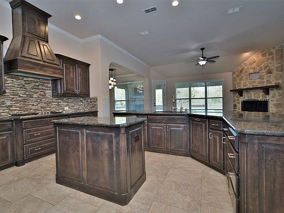 5th image of 4095 Bridgecreek Dr