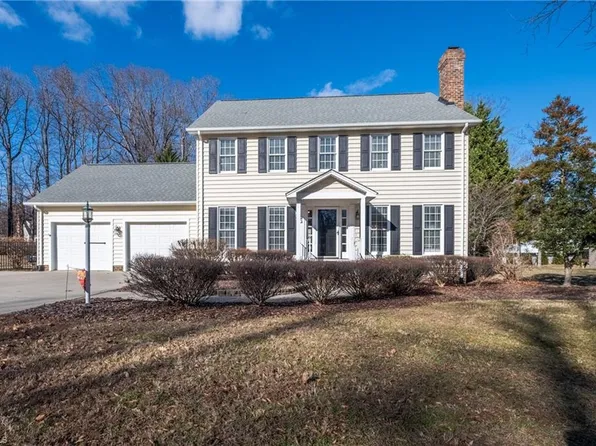 1004 Benton Ct, Reidsville, NC 27320