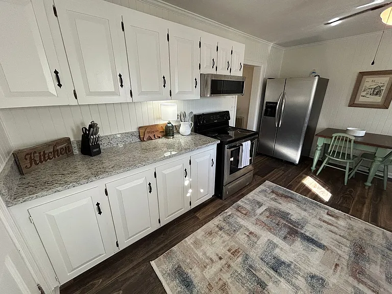 106 Kell St — Photo 11